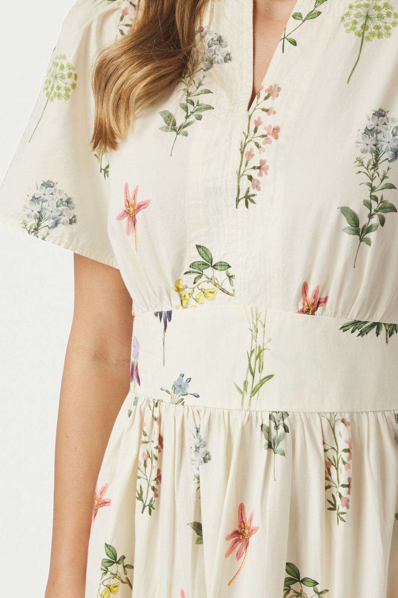 Gardena Flower Rank kjole - Off White